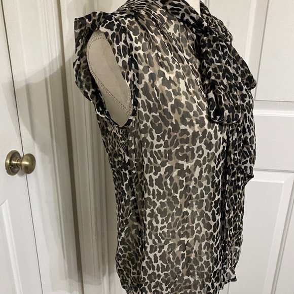 French Connection S/6 Light Weight Top with Tie at Neckline - Picture 3 of 10